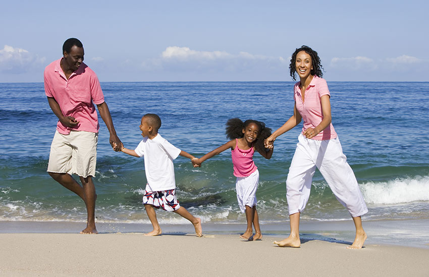 Family on a trip to the water's edge